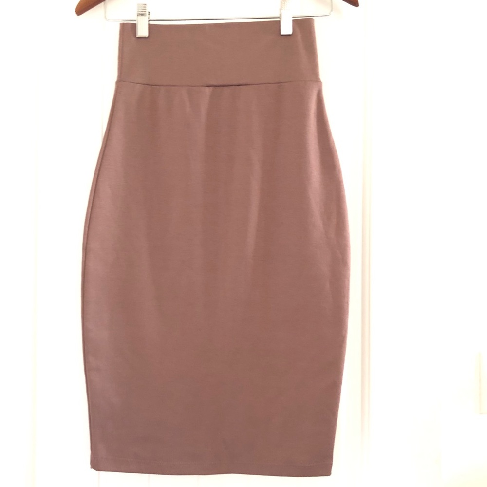 High waist pencil skirt